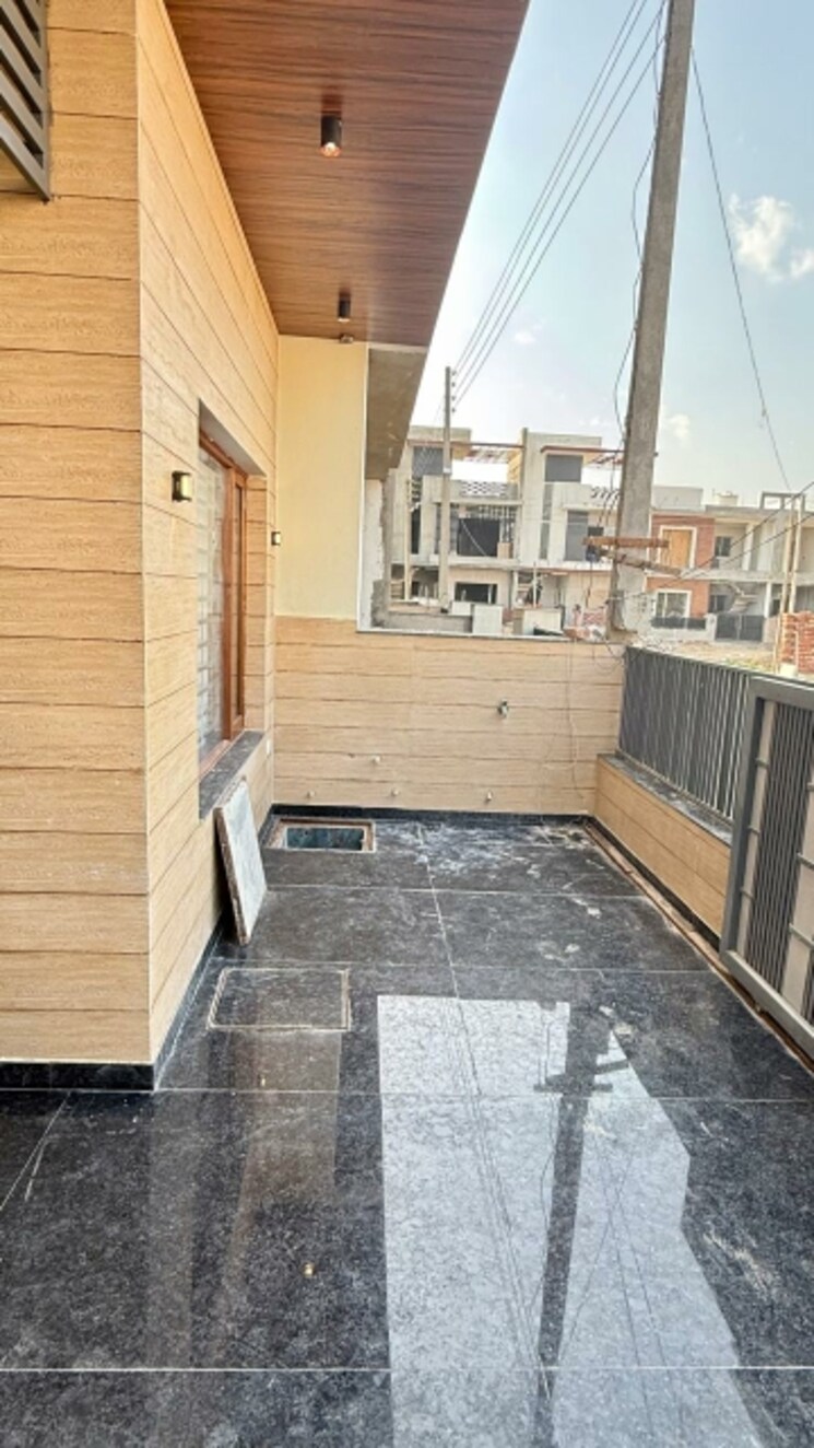 Balcony, sunny enclave 3 Bedroom 116 Sq.Yd. Independent House In Sunny Enclave Mohali 9666877