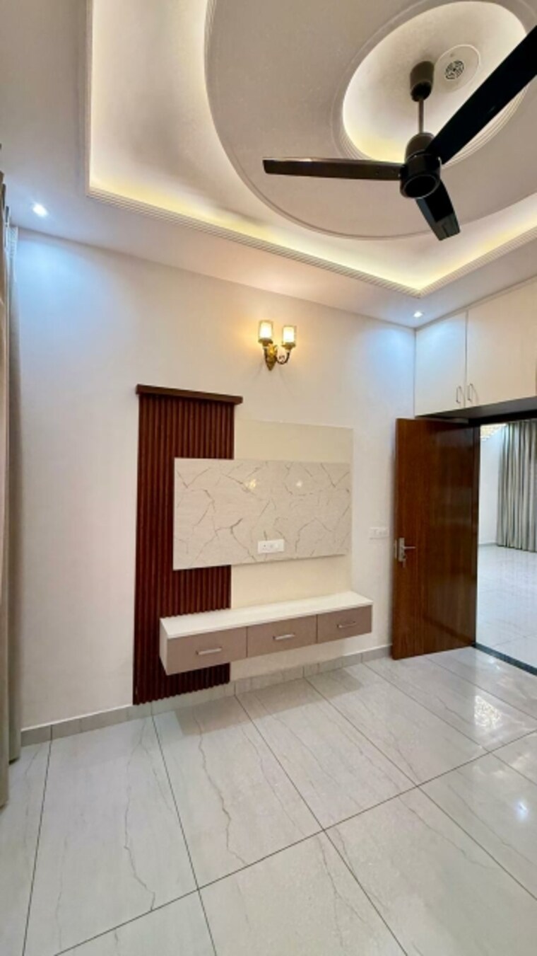 Room, sunny enclave 3 Bedroom 116 Sq.Yd. Independent House In Sunny Enclave Mohali 9666877