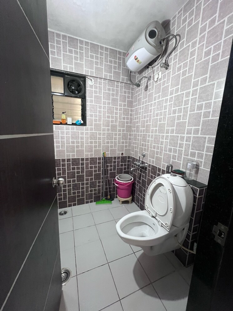 Bathroom, new-front-apoorva 2 Bedroom 1100 Sq.Ft. Builder Floor In Bavdhan Pune 9665549