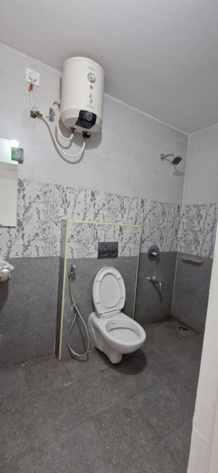 Bathroom, kondapur 3 Bedroom 2000 Sq.Ft. Builder Floor In Kondapur Hyderabad 9666881