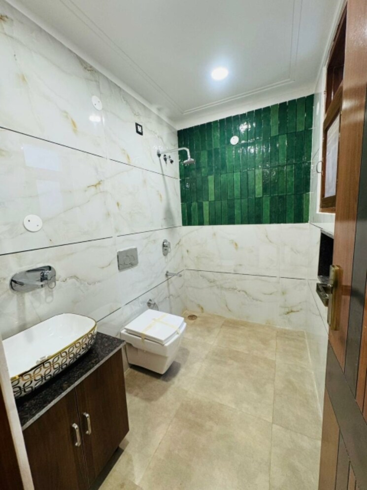 Attached Bathroom, sunny enclave 3 Bedroom 100 Sq.Yd. Independent House In Sunny Enclave Mohali 9666888