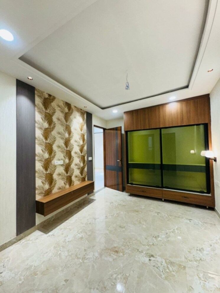 Room, sunny enclave 3 Bedroom 100 Sq.Yd. Independent House In Sunny Enclave Mohali 9666888