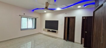 Bedroom in 3 BHK Builder Floor at Kondapur – for Rent