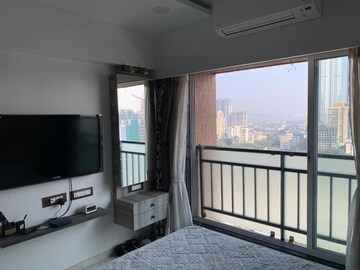 Bedroom in 1 BHK Apartment at Dadar East – for Sale