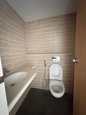 Master Bedroom in 2.5 BHK Apartment at Lodha Codename Premier, Dombivli East – for Rent