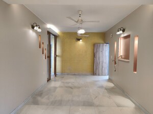 Room in 3 BHK Apartment at Vasant Kunj – for Rent