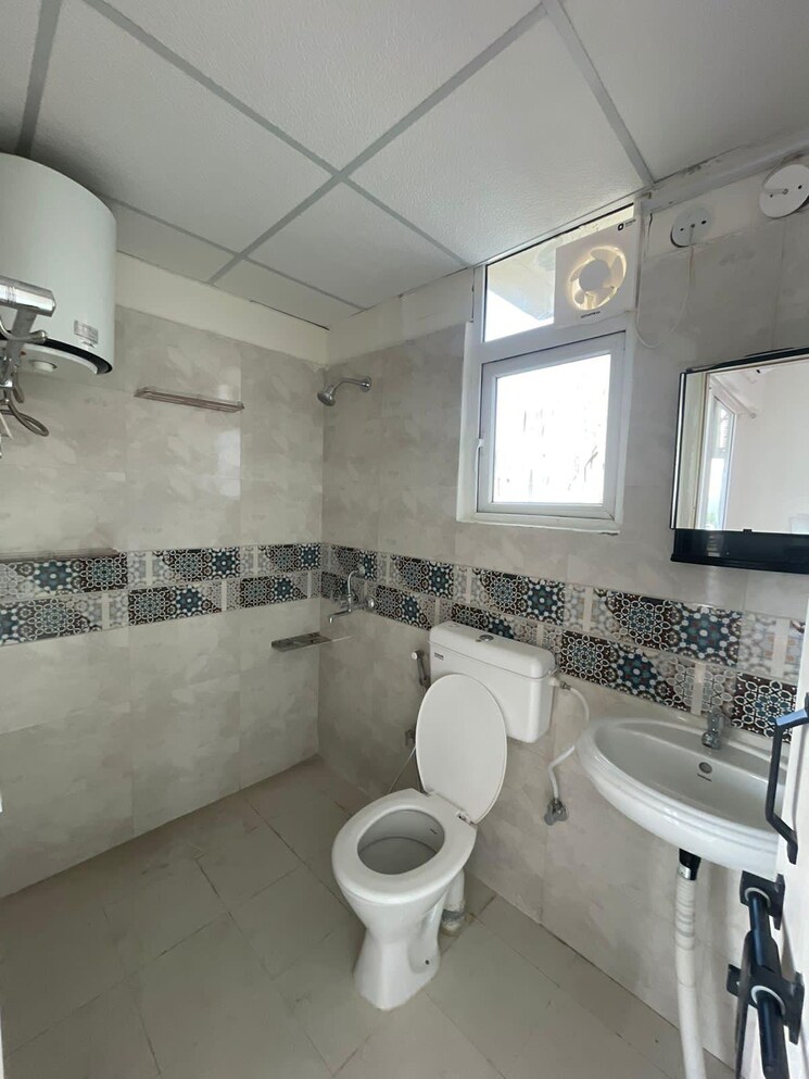 Bathroom, signature-global-prime 2 Bedroom 1232 Sq.Ft. Apartment In Sector 63a Gurgaon 9666901