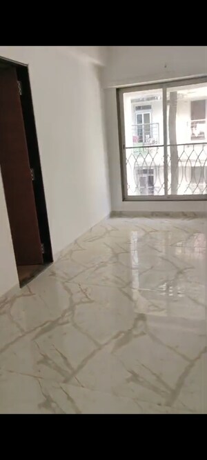 Room in 2 BHK Apartment at Ashraj Krishna Bhuvan, Vile Parle East – for Rent