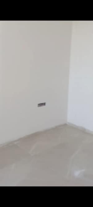 Room in 2 BHK Apartment at ABR Signature, Vile Parle East – for Rent