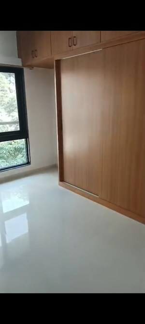Room in 2 BHK Apartment at DSK Sahil, Vile Parle East – for Rent