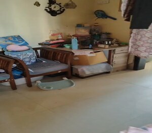Living Room in 1 BHK Apartment at Dadar East – for Rent