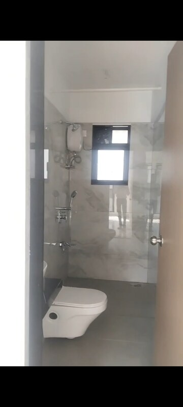 Bathroom in 2 BHK Apartment at Lakshmi Solitaire, Vile Parle East – for Rent