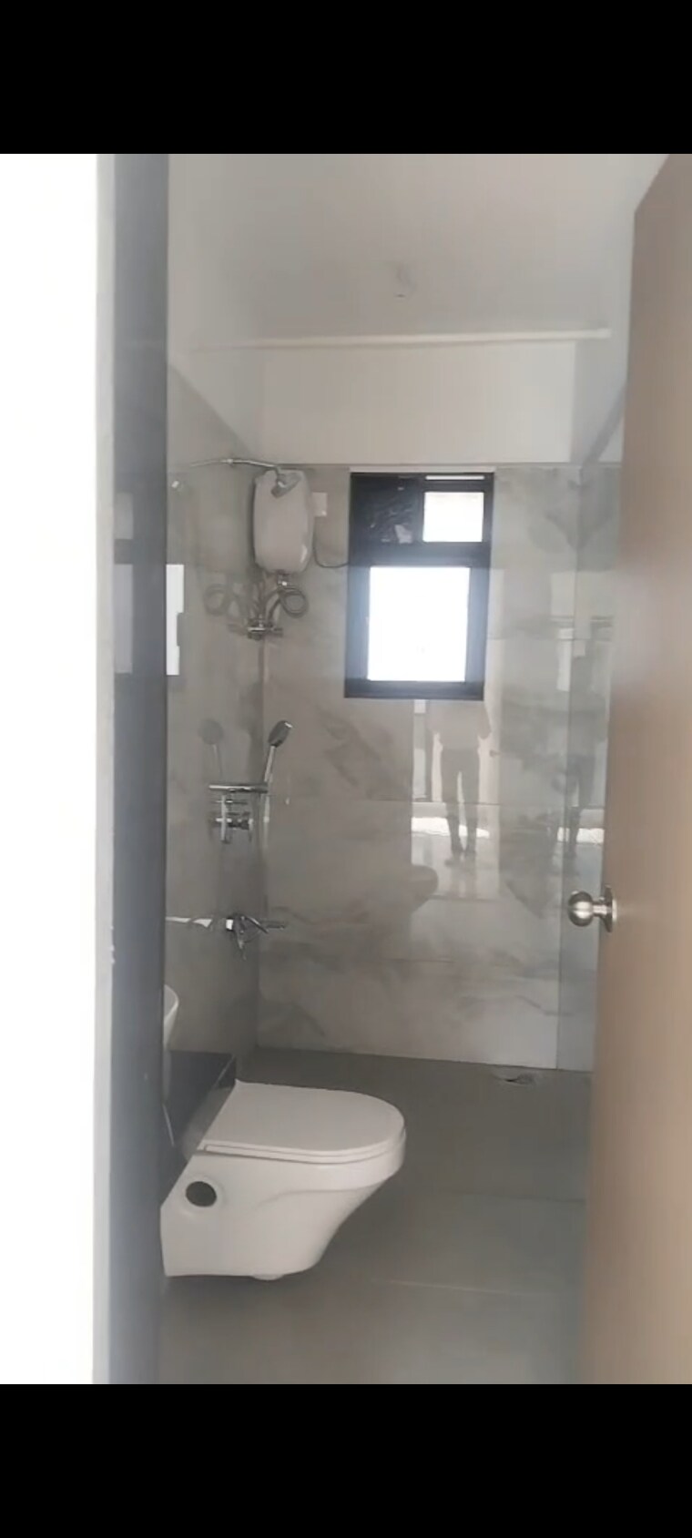 Bathroom, lakshmi-solitaire 2 Bedroom 700 Sq.Ft. Apartment In Vile Parle East Mumbai 9666948