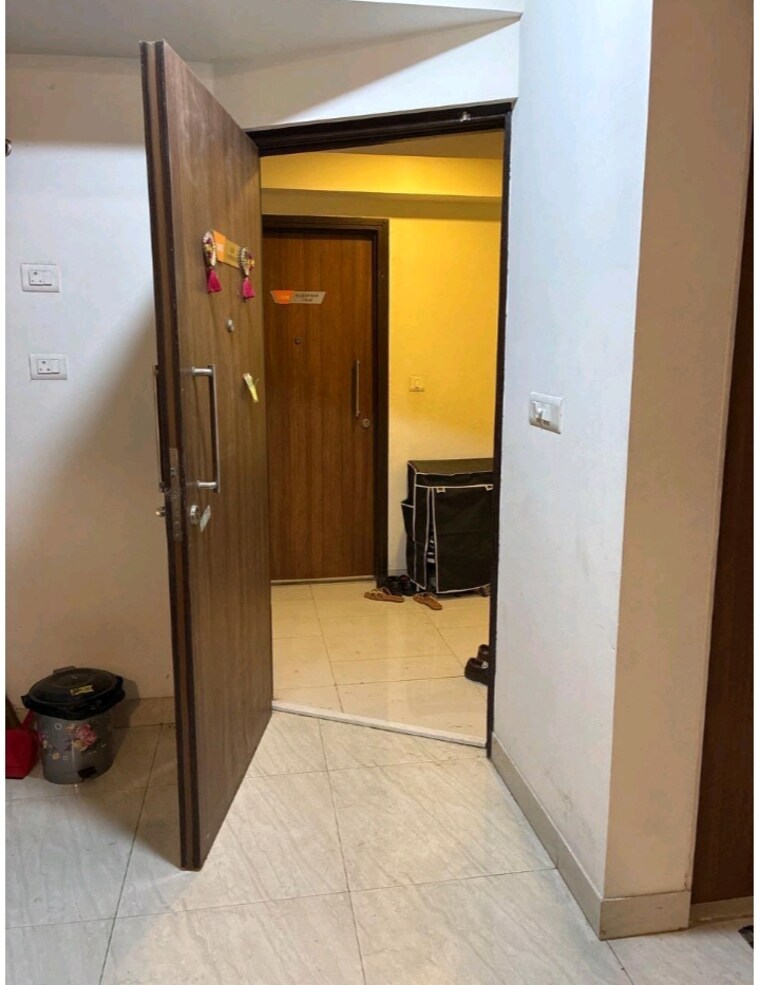 Room, lodha-amara-tower-6-and-22 1 Bedroom 380 Sq.Ft. Apartment In Kolshet Road Thane 9666955