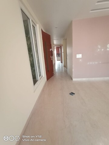 Room in 3 BHK Builder Floor at Greater Kailash I – for Rent