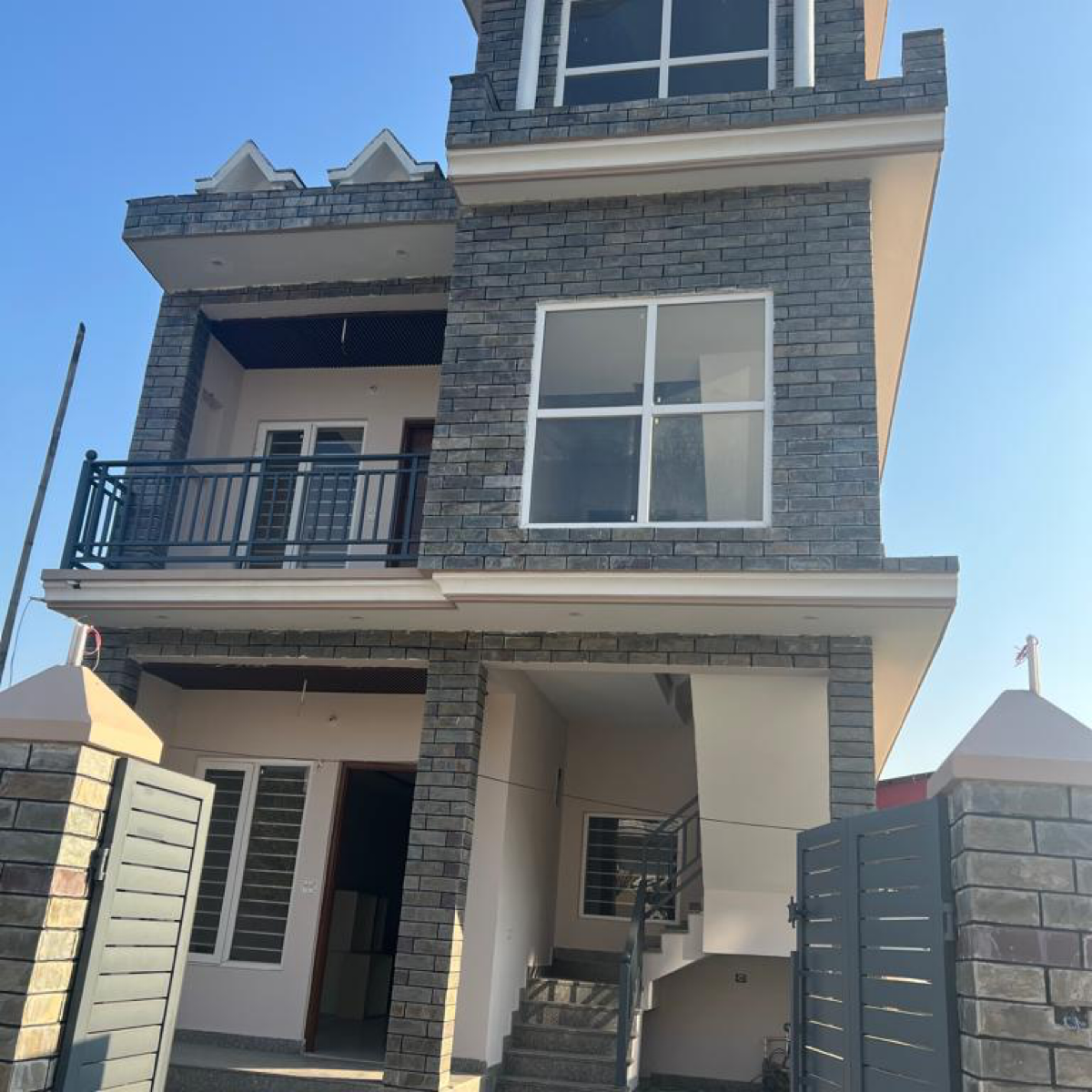 4 BHK Villa For Sale in Sinola 