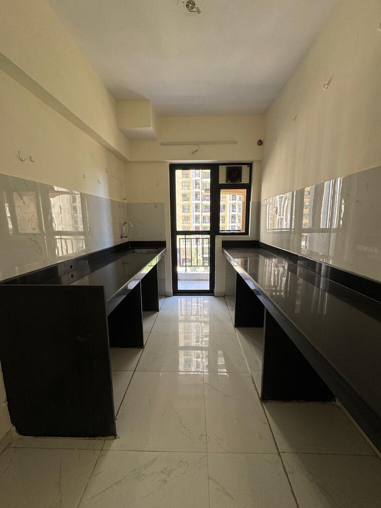 Kitchen, runwal-gardens-phase-i 2 Bedroom 654 Sq.Ft. Apartment In Dombivli East Thane 9666972