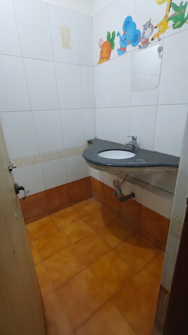 Bathroom, ashar-residency 2 Bedroom 700 Sq.Ft. Apartment In Pokhran Road No Two Thane 9667007