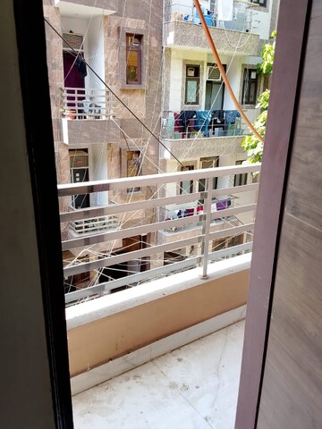 Balcony in 2 BHK Apartment at Ansal Sushant Apartments, Sushant Lok I – for Rent