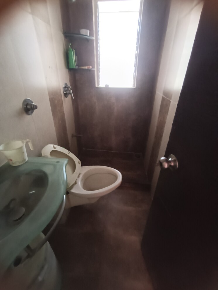 Bathroom, sonata-apartments 2 Bedroom 1020 Sq.Ft. Apartment In Malad West Mumbai 9667096