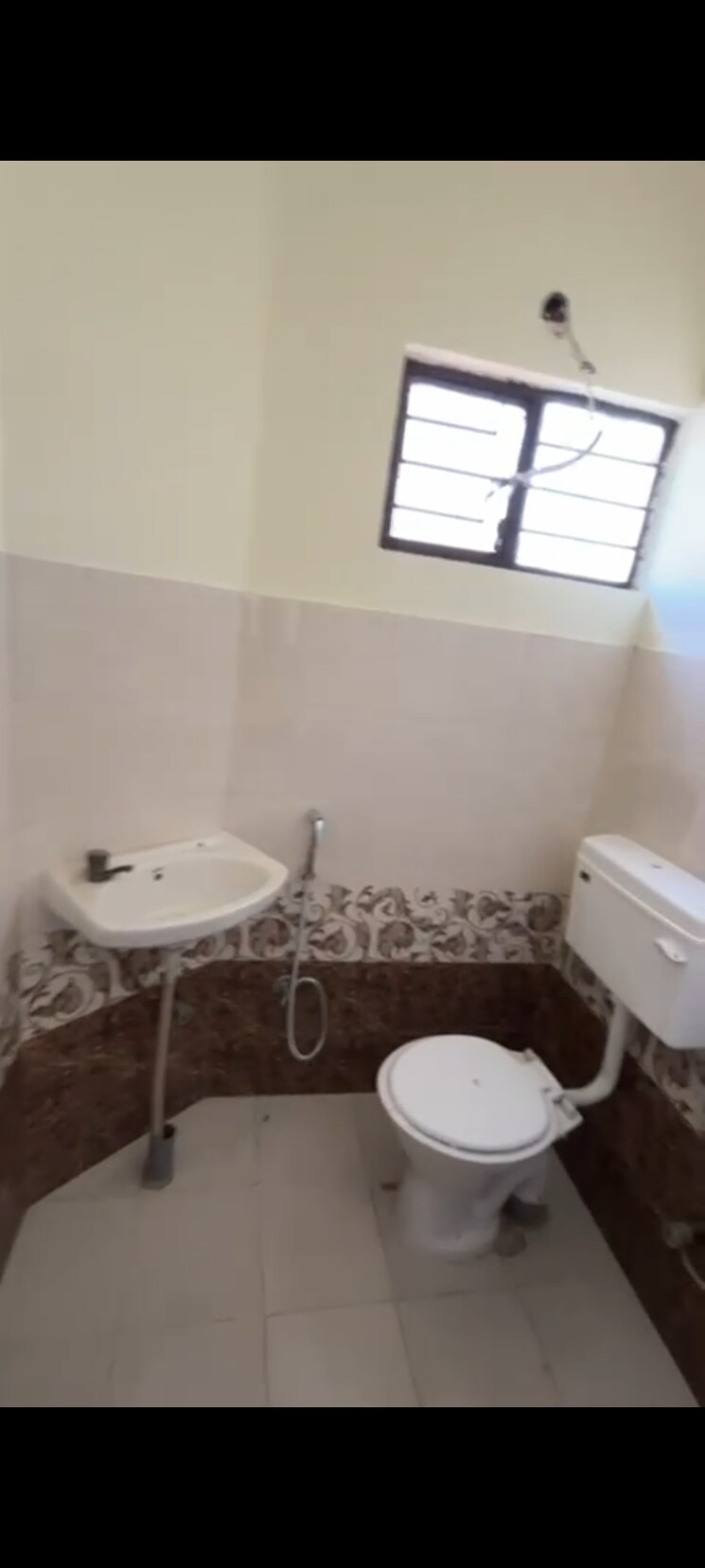 Bathroom, sai-kutir-sector-49 1 RK 450 Sq.Ft. Builder Floor In Sector 49 Noida 9667149
