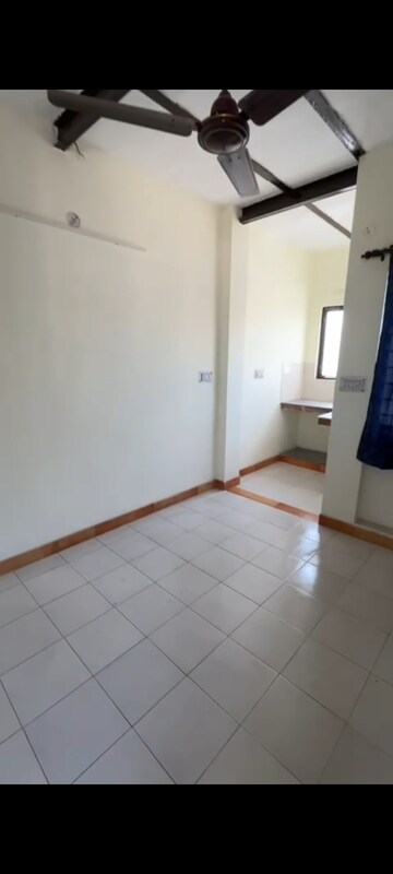 Room in 1 RK Builder Floor at Sai Kutir Sector 49, Sector 49 – for Rent