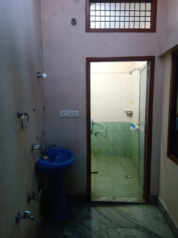 Bathroom in 2 BHK Independent House at Chinhat – for Rent