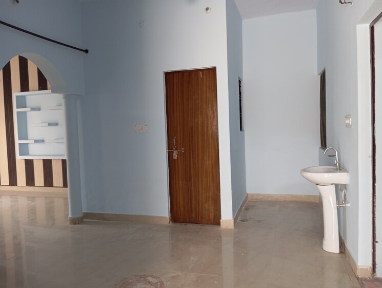 Room, gomti nagar 2 Bedroom 1100 Sq.Ft. Independent House In Gomti Nagar Lucknow 9667160