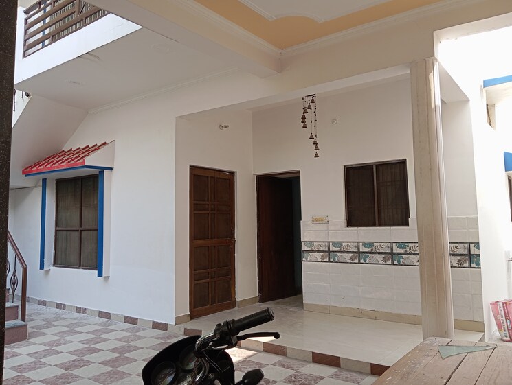 Living Room, gomti nagar 2 Bedroom 1100 Sq.Ft. Independent House In Gomti Nagar Lucknow 9667160