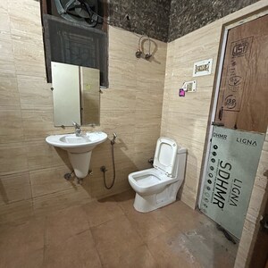 Team Area in 2 BHK Builder Floor at Kotla Mubarakpur – for Rent