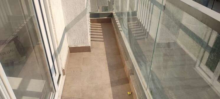Balcony, smart-world-gems 2.5 Bedroom 1158 Sq.Ft. Apartment In Sector 89 Gurgaon 9667185