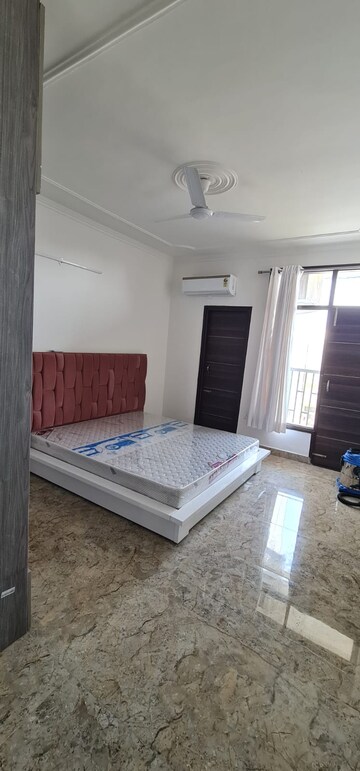 Bedroom in 3 BHK Apartment at Pir Machalla – for Rent