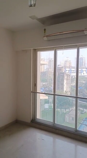 Room in 2 BHK Apartment at Dheeraj Darshan, Jogeshwari East – for Rent