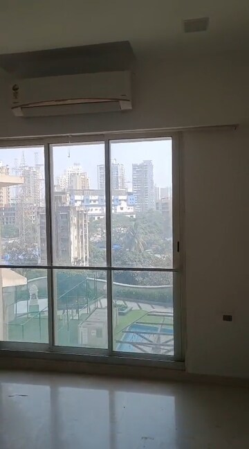 Room in 2 BHK Apartment at Dheeraj Darshan, Jogeshwari East – for Rent