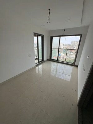 Room in 3 BHK Apartment at Neminath Swagat CHSL, Andheri West – for Rent