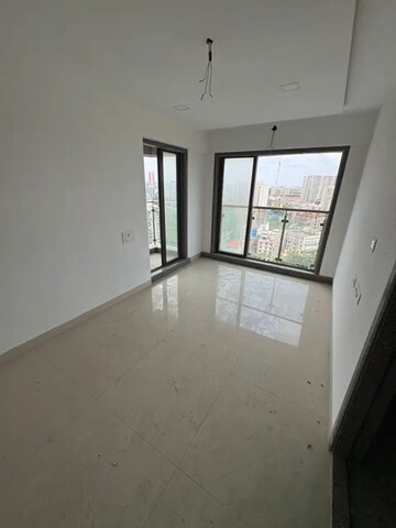 Room in 3 BHK Apartment at Neminath Swagat CHSL, Andheri West – for Rent