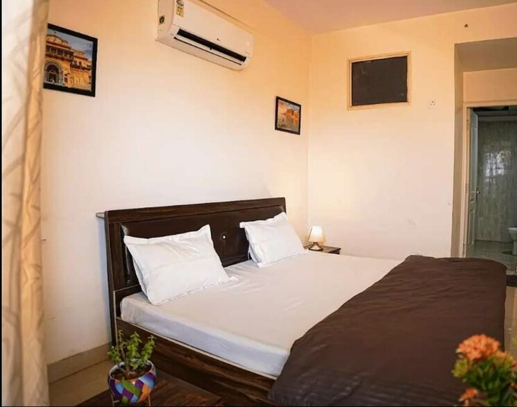 Room, gomti nagar 3 Bedroom 1610 Sq.Ft. Apartment In Gomti Nagar Lucknow 9667259