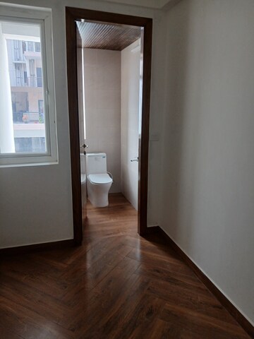 Room in 3.5 BHK Builder Floor at Sector 9 – for Rent