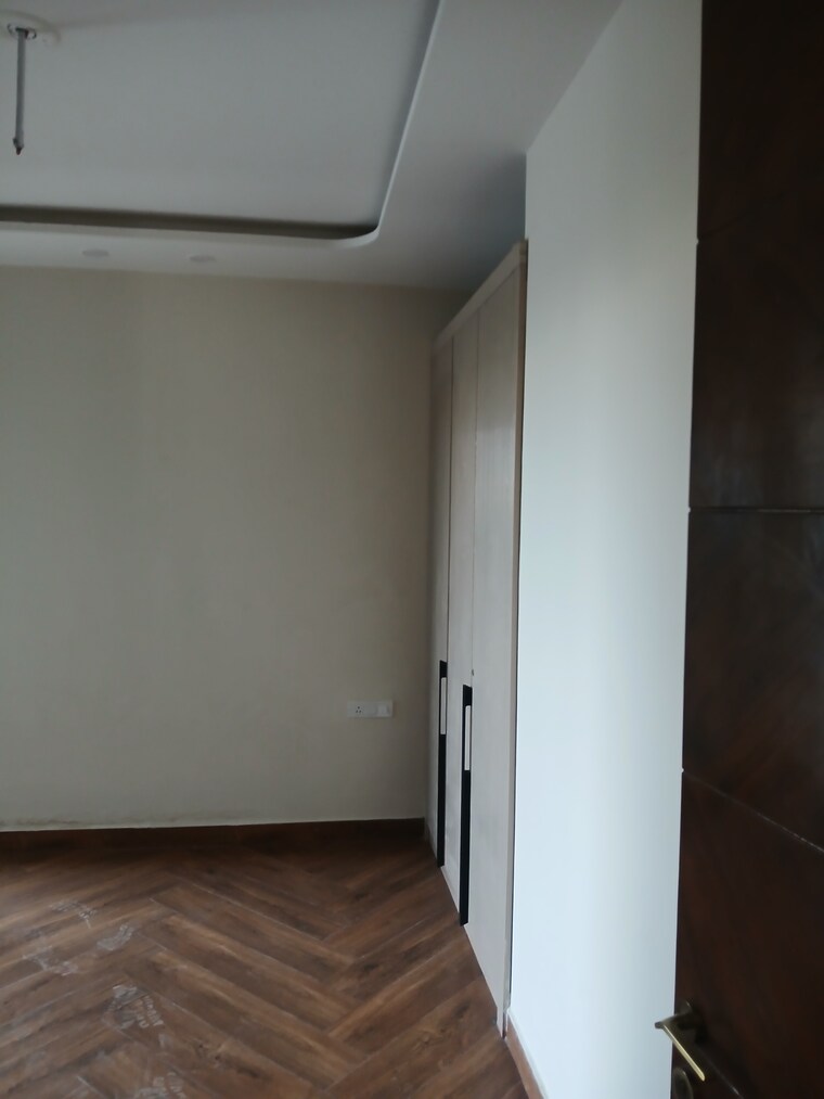 undefined, sector 9 3.5 Bedroom 2250 Sq.Ft. Builder Floor In Sector 9 Hisar 9667272