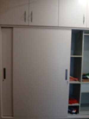 Room in 2 BHK Builder Floor at Sector 9 – for Rent