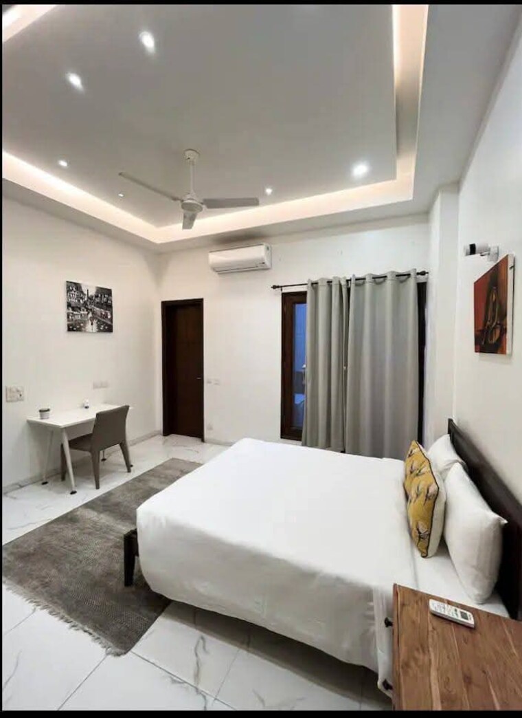 Bedroom, dlf-building-10 3 Bedroom 1836 Sq.Ft. Apartment In Dlf Phase ii Gurgaon 9667288