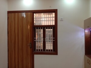 Room in 2 BHK Builder Floor at Dwarka Mor – for Sale