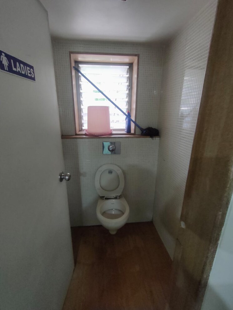 Bathroom, dnv-elite-gardens 2 Bedroom 1000 Sq.Ft. Apartment In Aundh Pune 9667314