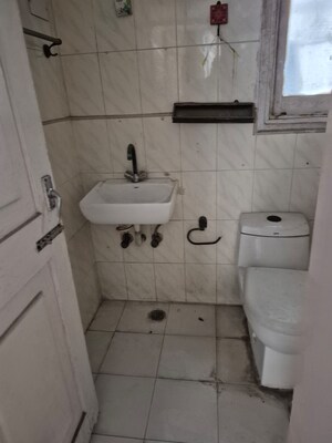 Bathroom in 3.5 BHK Apartment at Purvasha Apartments, Patparganj – for Sale