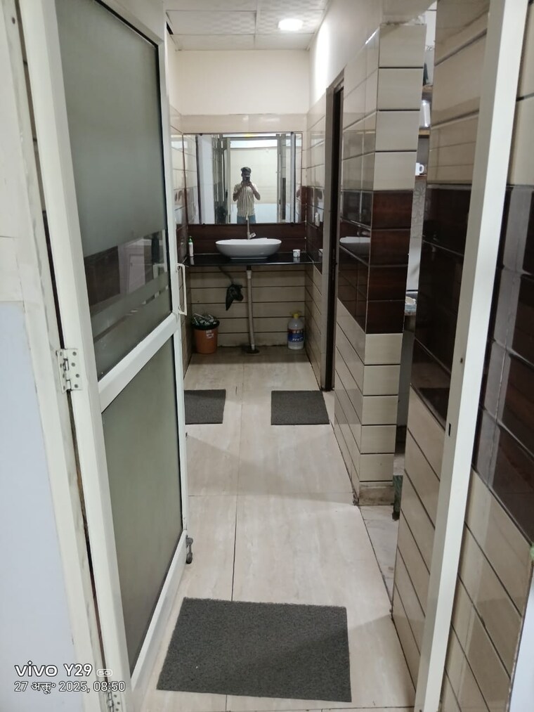 Floor Plan, sector 63 Commercial Office Space 1200 Sq.Ft. In Sector 63 Noida 9667325