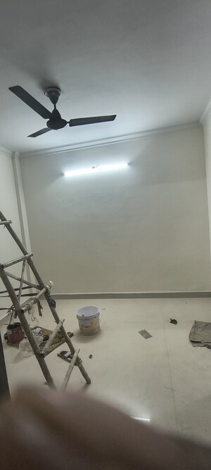 Furnished Amenities in 1 BHK Builder Floor at Panchsheel Vihar – for Rent