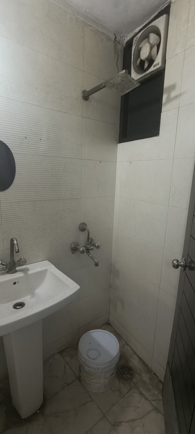 Bathroom, panchsheel vihar 1 Bedroom 450 Sq.Ft. Builder Floor In Panchsheel Vihar Delhi 9667342