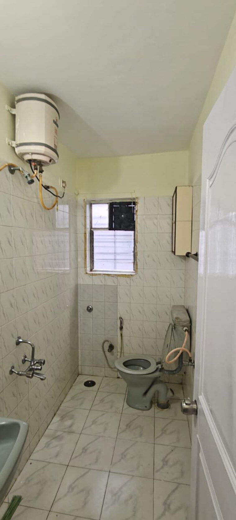 Bathroom, goyal-shinde-apartment 1 Bedroom 560 Sq.Ft. Apartment In Bopodi Pune 9667347