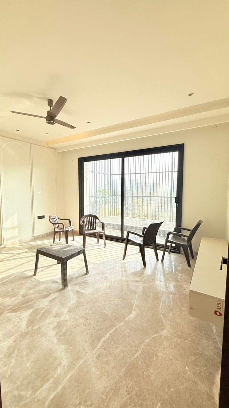 Gym, anant-raj-ashok-estate 4 Bedroom 300 Sq.Ft. Builder Floor In Sector 63a Gurgaon 9667340