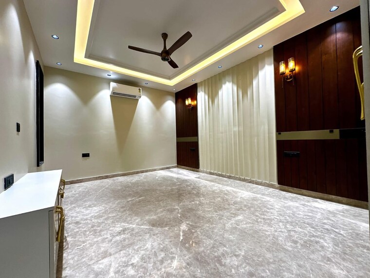 Bedroom, ansal-esencia-amara-villas 3 Bedroom 180 Sq.Yd. Builder Floor In Sector 67 Gurgaon 9667358